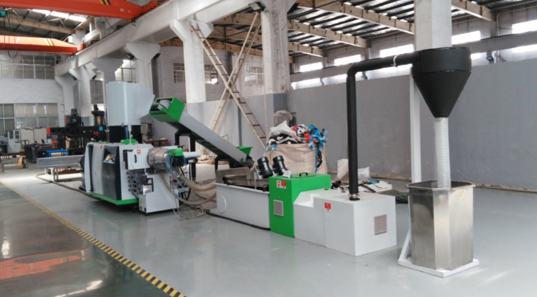 Latest company case about Vietnam Agglomerated Film Water Ring Pelletizing Project Case
