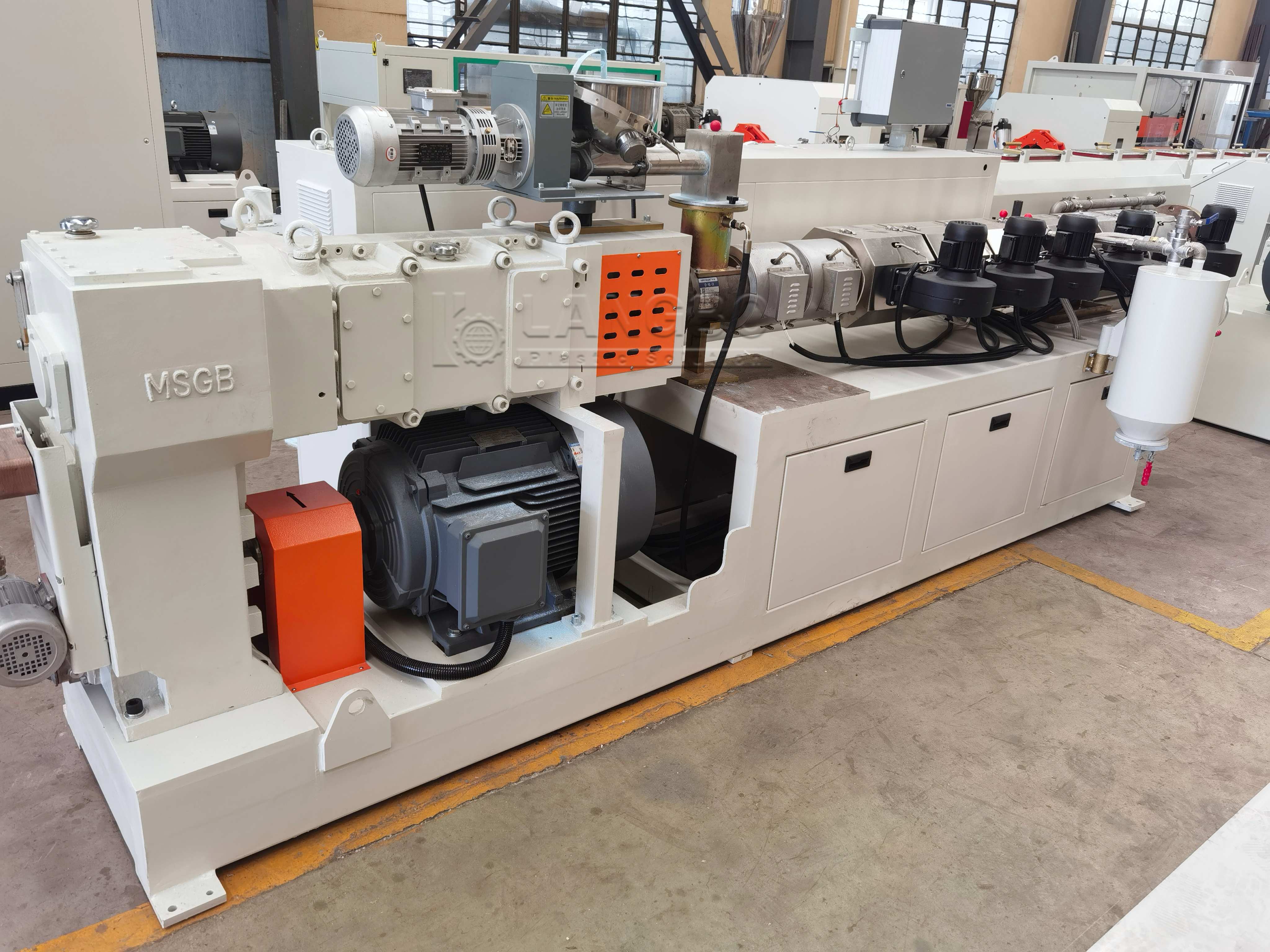 Latest company case about PVC Pipe Extrusion Line Project for Infrastructure Pipe Manufacturing in Algeria