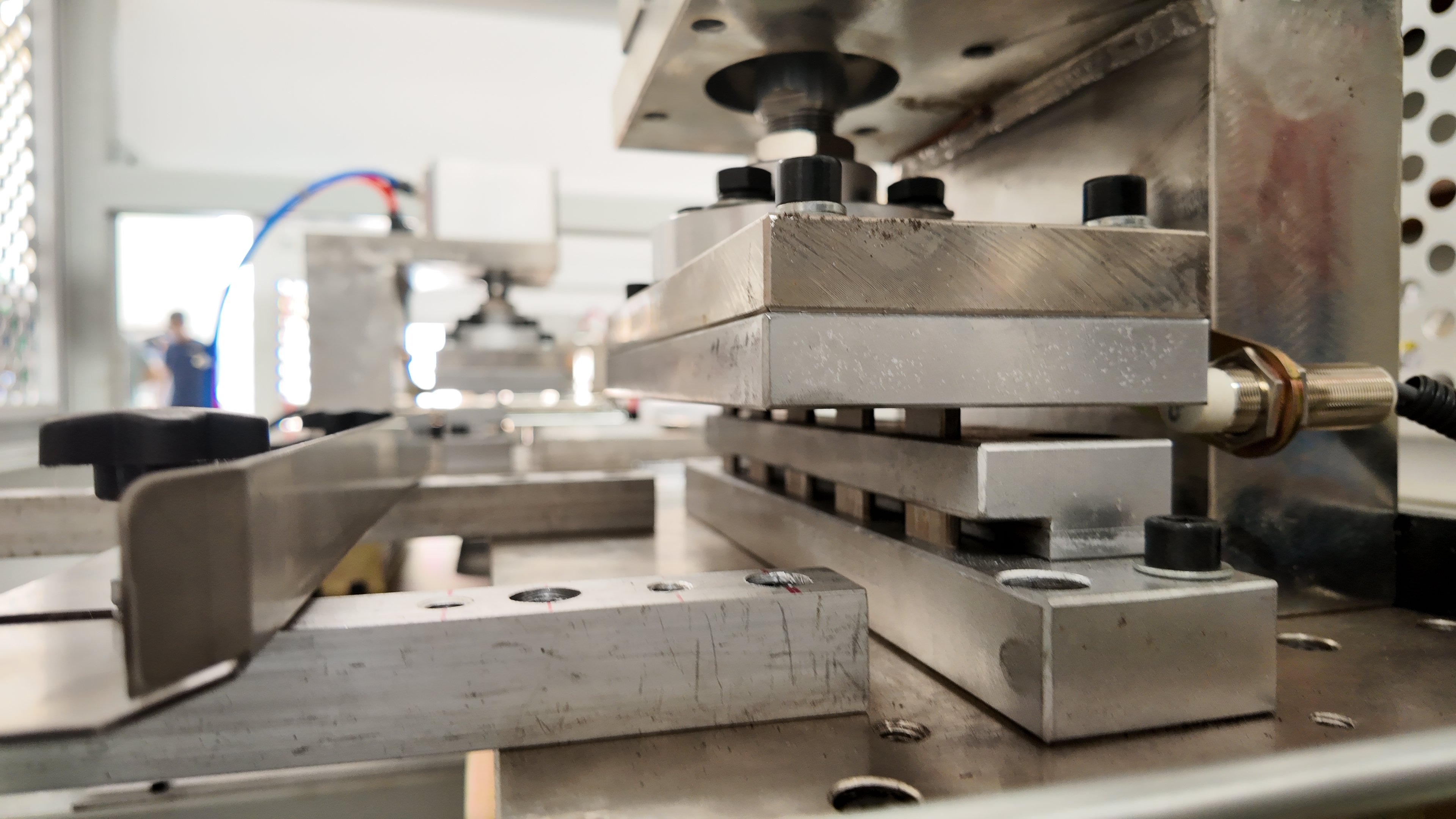 Latest company case about Plastic Punching Machine Project for Electrical Profile Manufacturing in Saudi Arabia