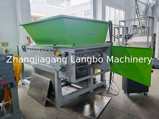 Single Shaft Shredder For Plastic Melt Lumps 110KW