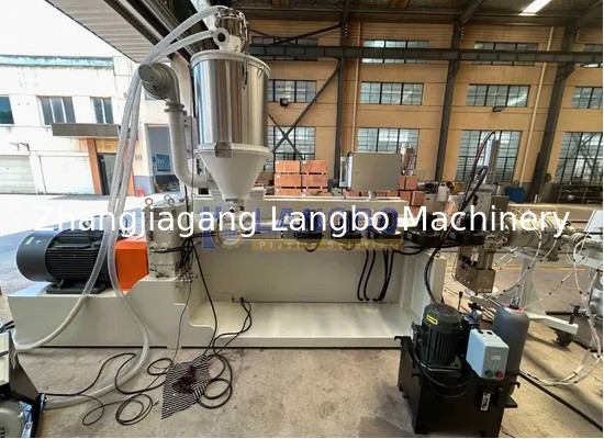 16-63mm HDPE Pipe Extrusion Making Machine With Full Automatic Grade And 33 1 LD Ratio