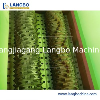 Fully Automatic Horizontal Waste Plastic Shredder Crusher New Engine Crushing PVC Pipes PE Corrugated Pipe Recycling Shredding Machine