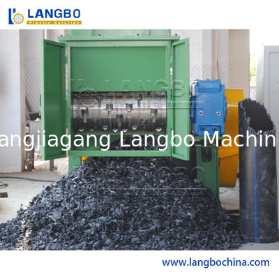Plastic Recycling Machine with Single Shaft Shredder of High Quality