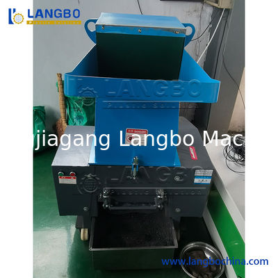 Waste Pet/HDPE/LDPE/PP/PE Bottles Woven Bags Plastic Recycling Crusher Machine