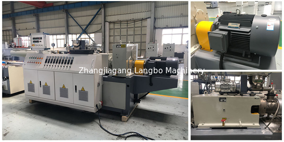 Fireproof 55KW WPC Profile Extrusion Decking Boards Making Line